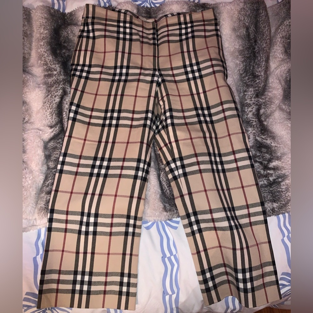 Burberry Capris